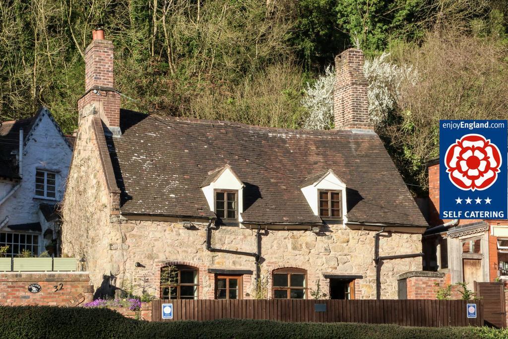 Ironbridge River Cottages Extérieur photo